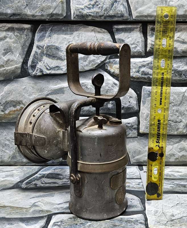 The Premier Lamp,Made in England, Crestell Engineering, owl logo, carbide lamp/handheld railway lamp