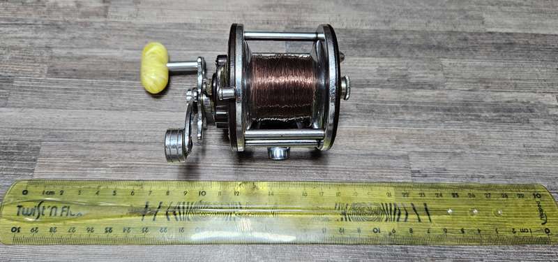 Penn Monofil No. 27 fishing reel - good condition