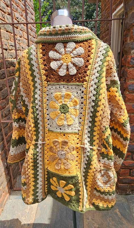 Handmade crochet winter coat, size 42-46