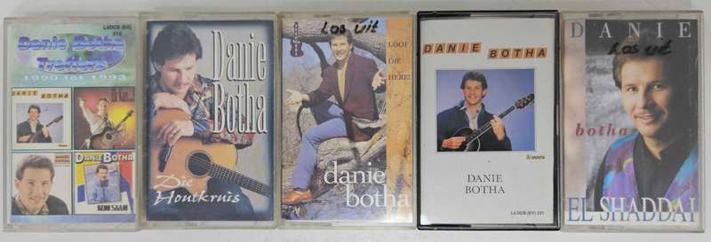 ~~~R1 START~~~Cassettes: Afrikaans Music Lot with Cassette Case