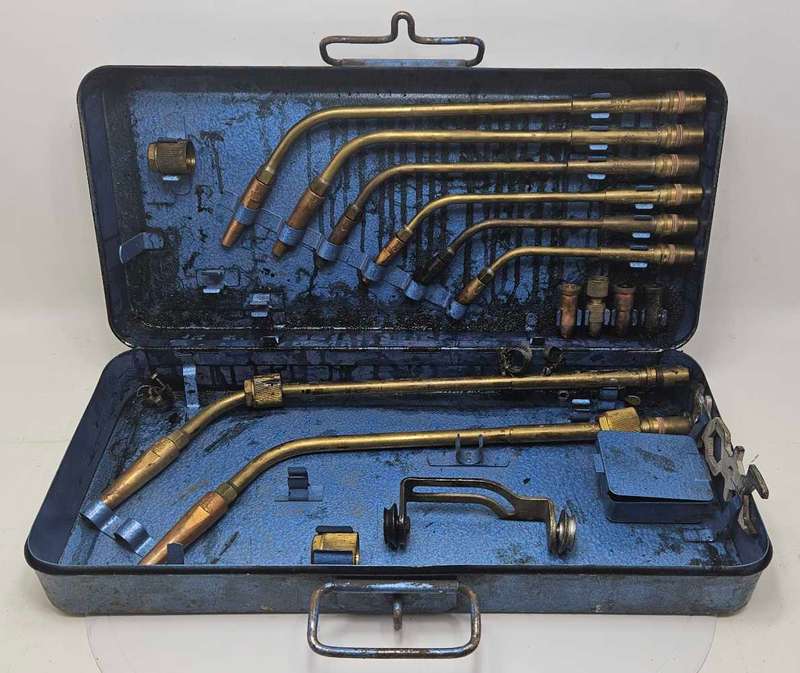 Gas Welding set as pictured, untested