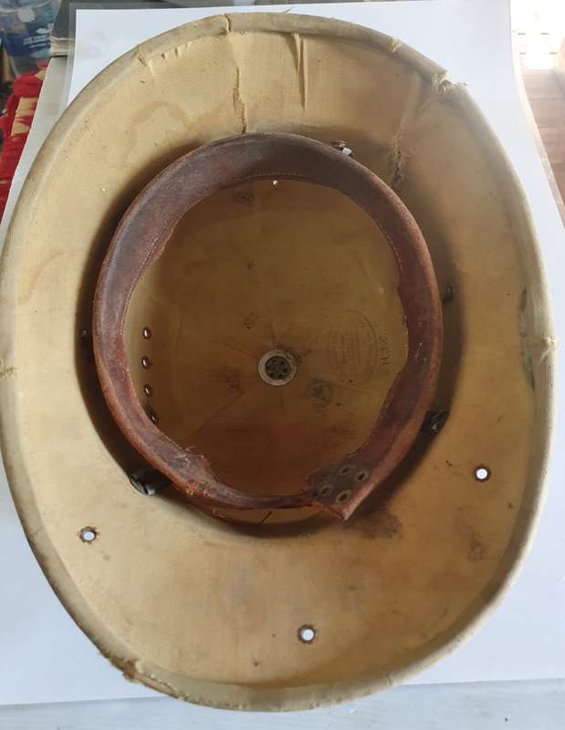 WW11  Hawley Canadian  pith helmet. (120 + ITEMS ON THIS AUC)