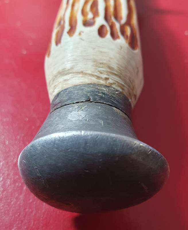 VINTAGE HUNTING KNIFE. 22CM LONG.