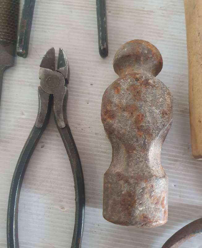 ANTIQUE FERRIER TOOLS 10X . AS FOUND. SEE PHOTOS.
