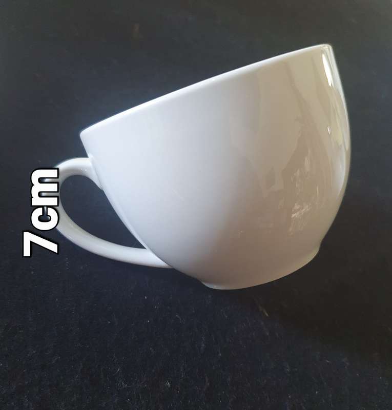 Maxwell Williams Porcelain White Basics Tea set. 13 pieces