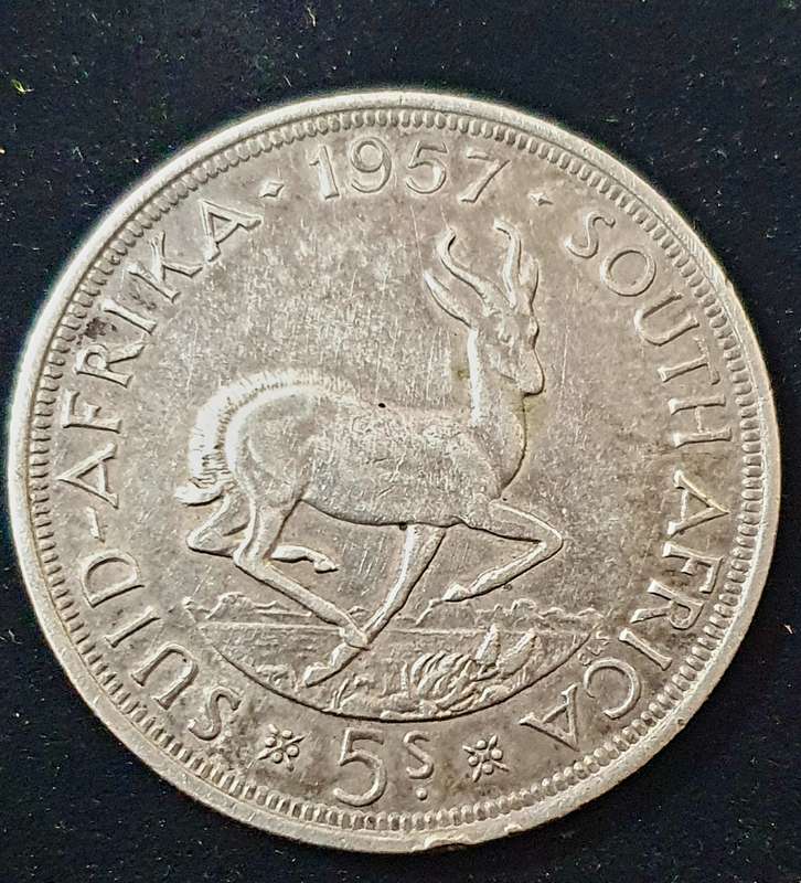 1957  5 Shillings - Elizabeth II 1st portrait, Silver (.500) 28.28 g
