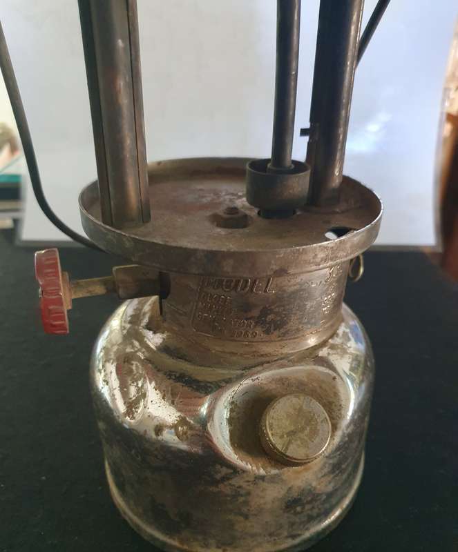 COLEMAN MODEL 339  LAMP