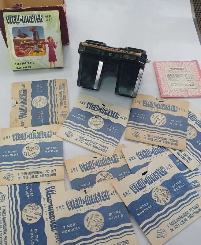 1940s SAWYERS VIEW MASTER PLUS 10 REELS, BOOKLET, MANUAL ETC. IN THE BOX !!