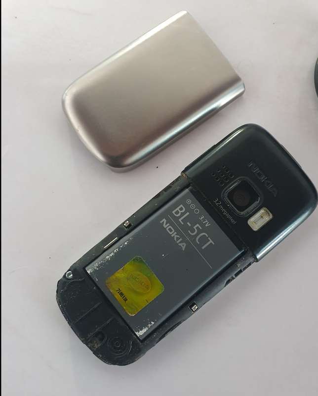 Nokia 6303C  Classic Steel.