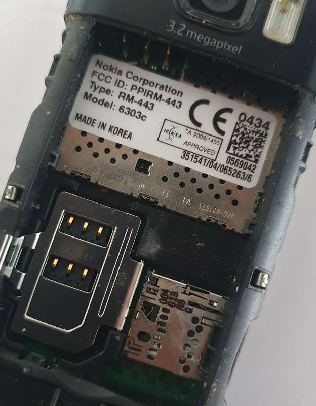 Nokia 6303C  Classic Steel.