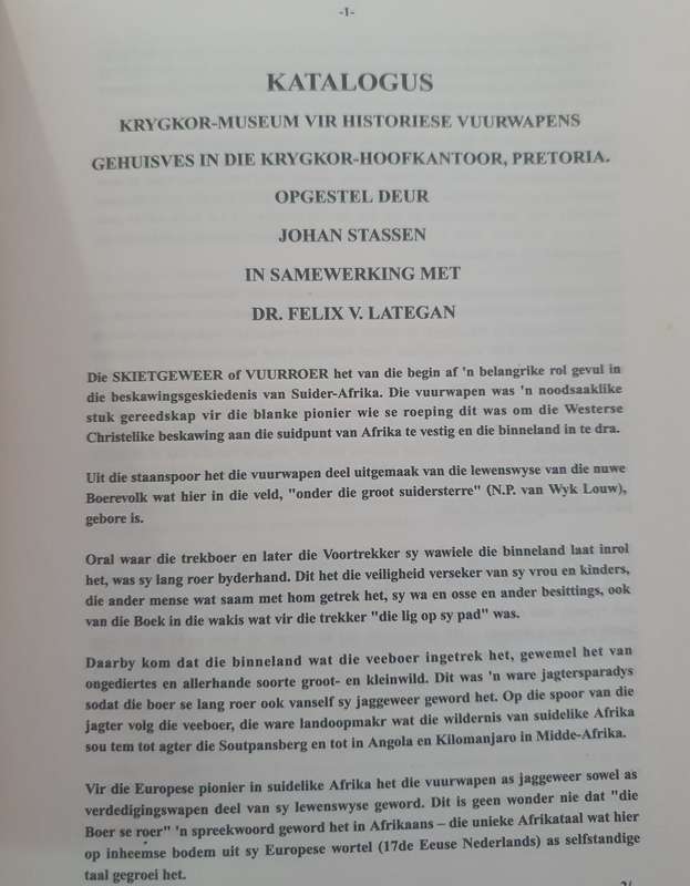 KRYGKOR-MUSEUM and FELIX LATEGAN VERSAMELING HISTORICAL FIRE ARMS BOOKS.