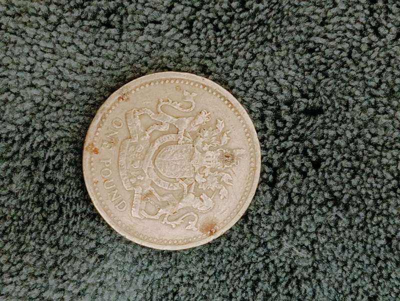 1983 One Pound Queen Elizabeth II