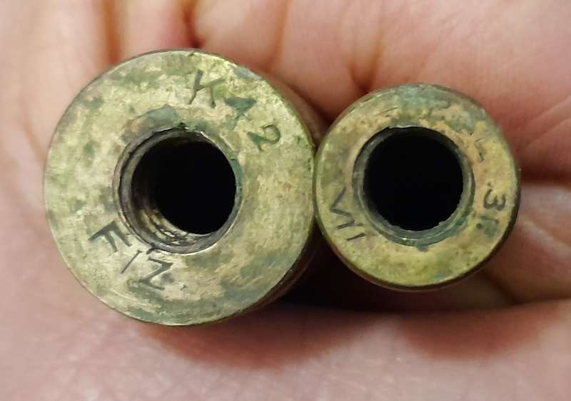 WW2 Trench Art  with 1942 20 mm MVII, Vickers K42 fiz and 303 bullets - (bullets all deactivated)
