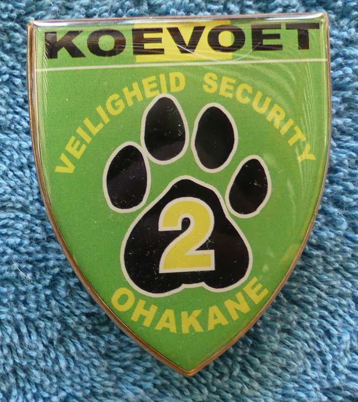 KOEVOET, Shoulder Flash --  OHAKANE 2-- Veiligheid -- All pins intact