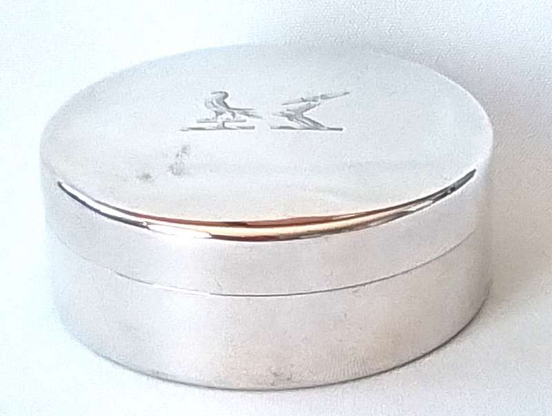 London 1905  Bowl with Lid