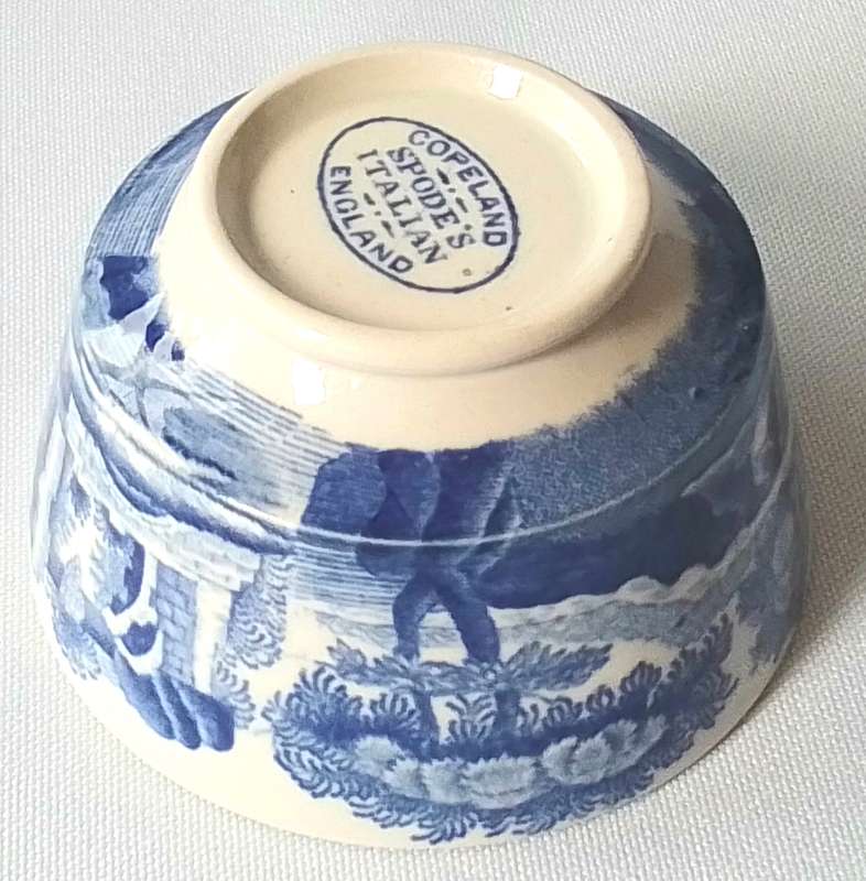 Copeland Spodes   'Italian'  Sugar Bowl