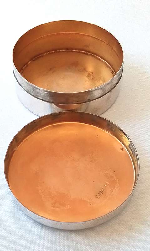 London 1905  Bowl with Lid