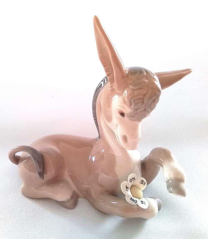 Lladro   -   Donkey   ``IN  LOVE ``   4524