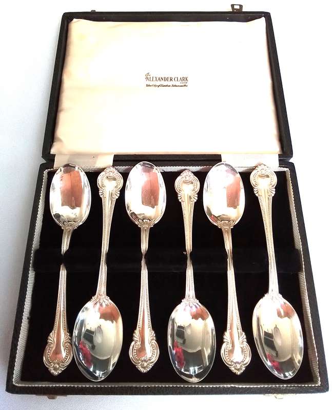 Sterling  Silver  Tea  SPOONS  -  Large x 6