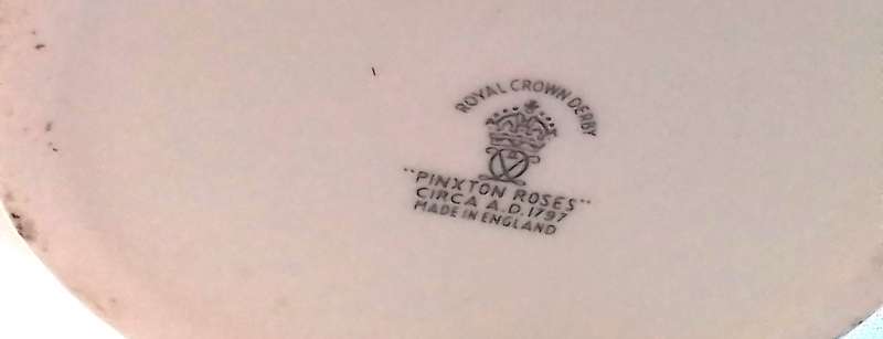 Royal Crown Derby  -  Pinxton  Roses  -  Coffee  Pot