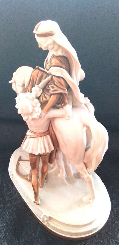 Scheibe  Alsbach   -   Figure  on  Base