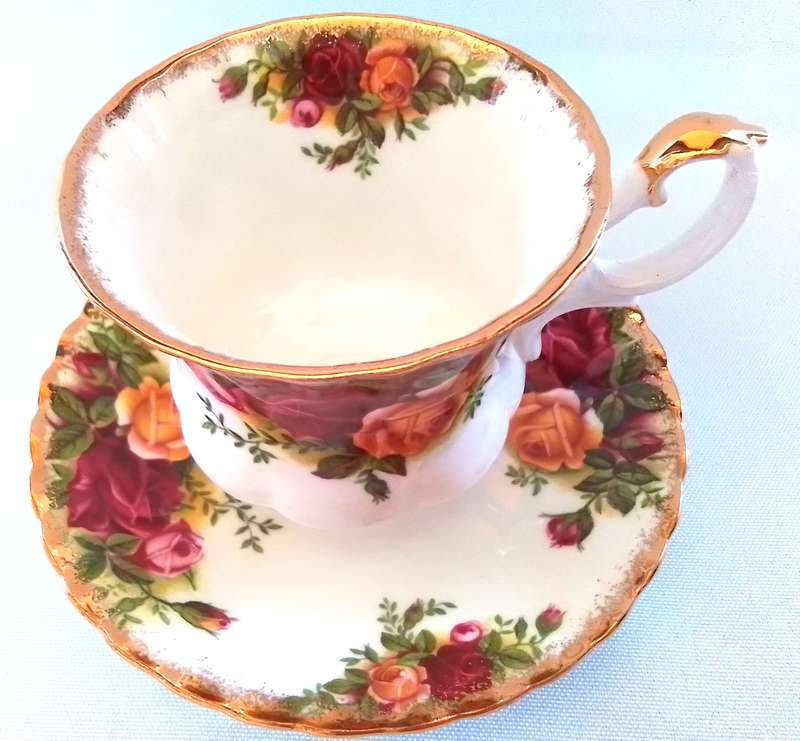 Royal Albert  -  Old Country Roses  -  Coffee  Cup  &  Saucer