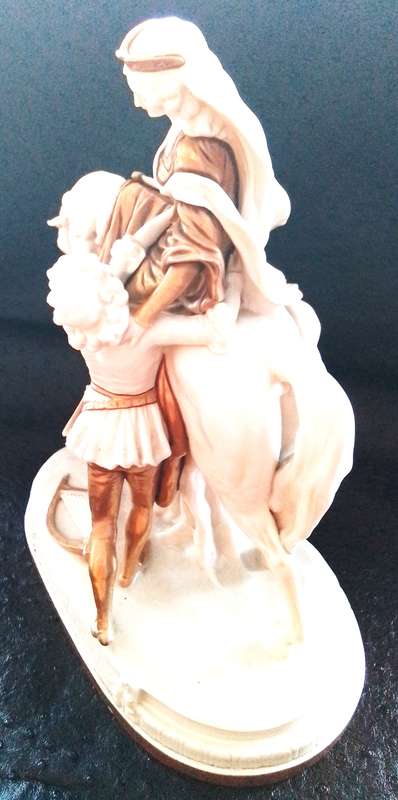 Scheibe  Alsbach   -   Figure  on  Base