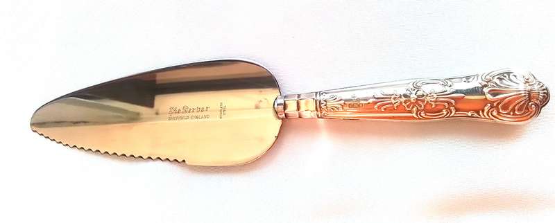 Sterling Silver  -  Kings Pattern  -  Pie  Server
