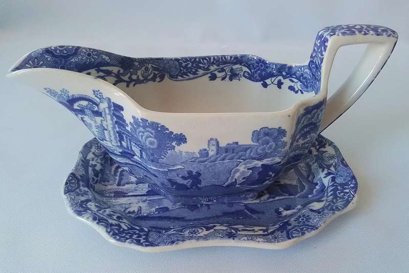 Copeland Spodes   'Italian'    Gravy Boat on Tray
