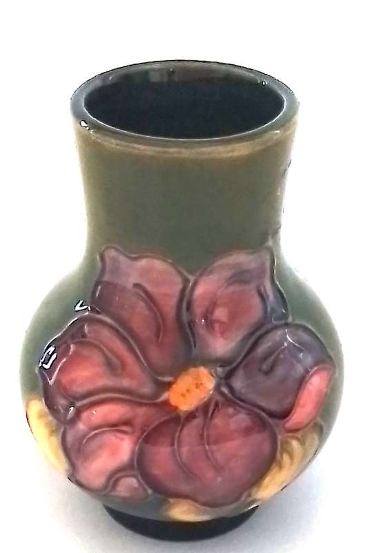 Moorcroft  -  CLEMANTIS    VASE