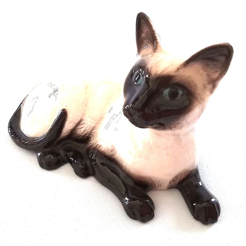 ROYAL DOULTON  -  SIAMESE  CAT