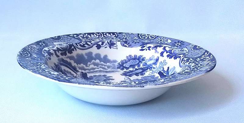 Spode's  -  Italian Design  -  Rimmed  Desert  Bowl