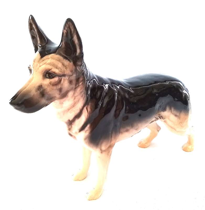 Beswick  -  ALSATION  -  Dog  Figure