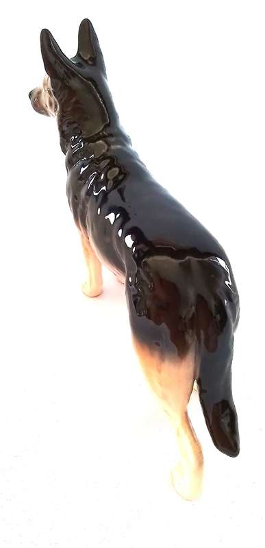 Beswick  -  ALSATION  -  Dog  Figure