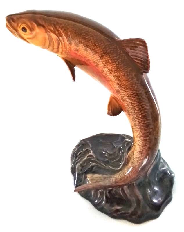 BESWICK  -   TROUT  1032  -  FIGURE  on  BASE   -   REDUCED  !!!