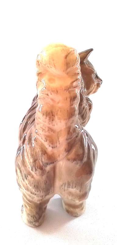 BESWICK  CAT