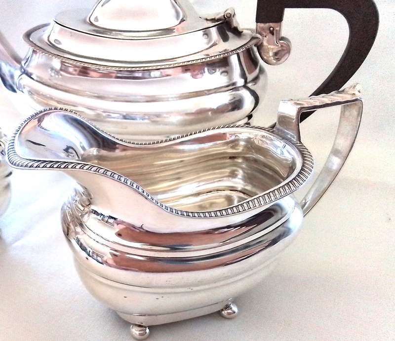Sheffield 1906  -  3pc  Silver Tea Set.