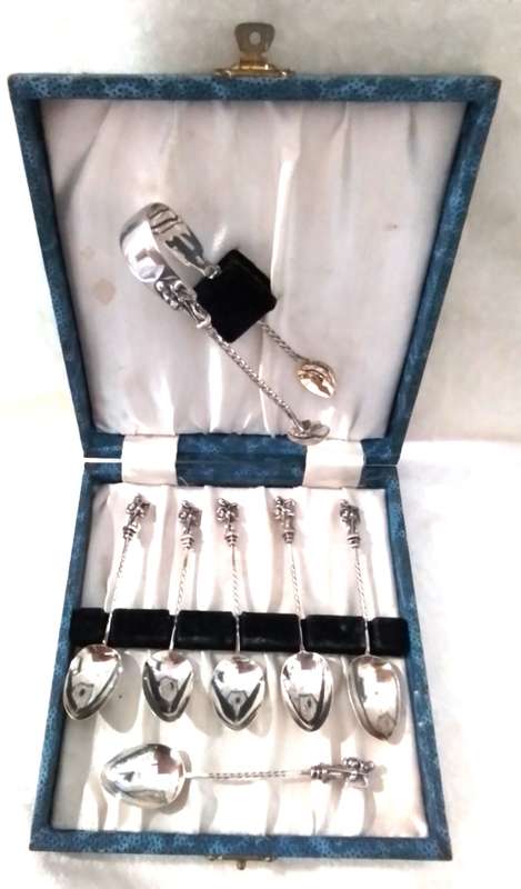 Birmingham  1898  -   Cased  Set  of  Coffee Spoons  &  Tongs