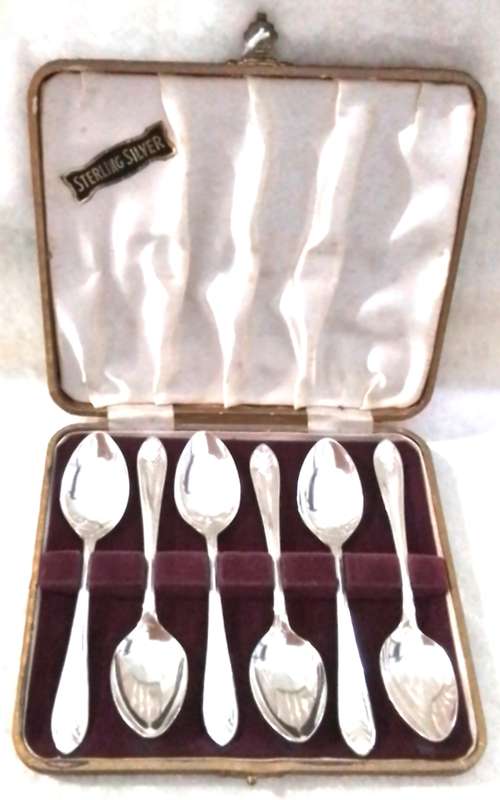 Sheffield    1957     -   Cased  Set  6   Coffee  Spoons