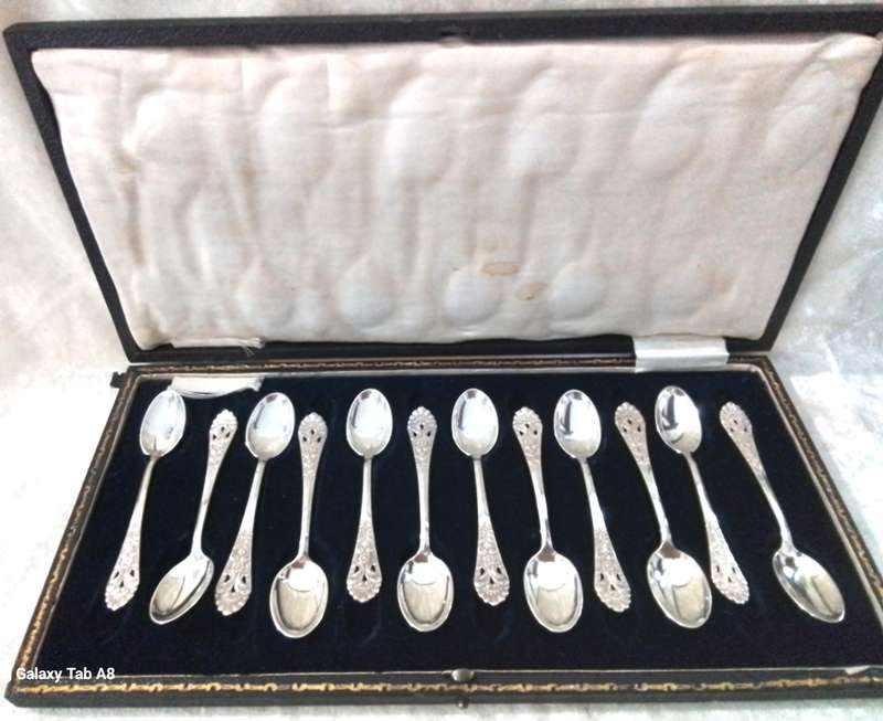 Norwegian  `830`  Silver  -  Cased  set 12  -    Coffee / Tea  Spoons