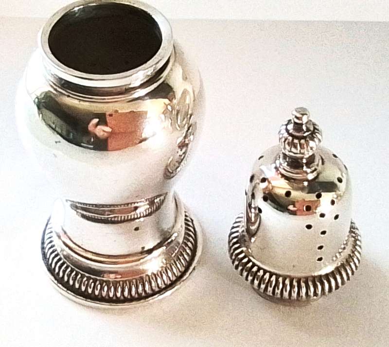 London  1969  -  Silver  Salt  Pot