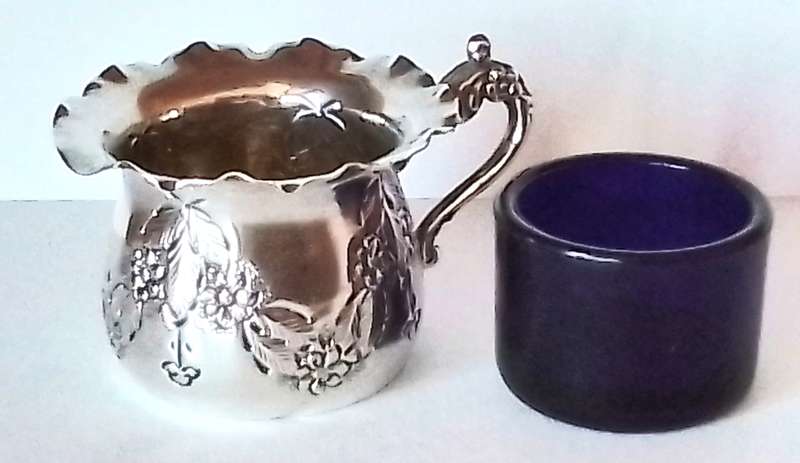 Birmingham  1913  Mug Shaped pot with blue glass liner