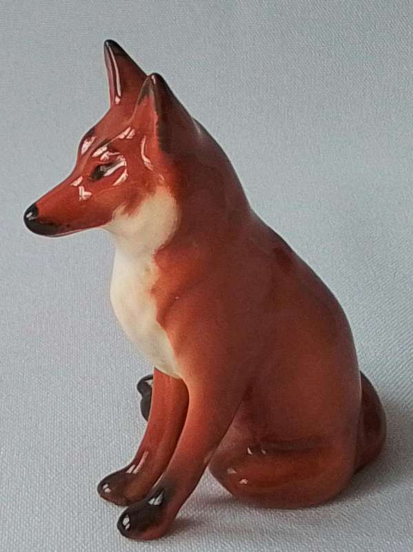 Beswick  vintage porcelain Fox Figure
