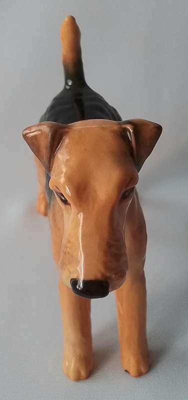 Beswick  -  Vintage  porcelain  -  Airedale  Terrier  figure