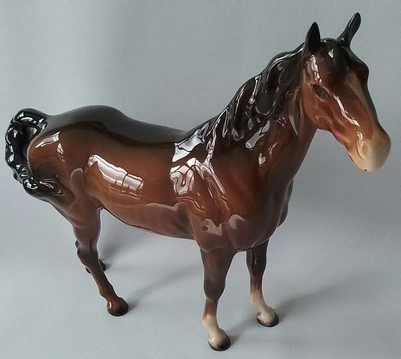 Beswick  -  Vintage  Porcelain  -  Horse  Figure