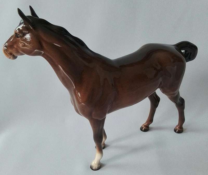 Beswick  -  Vintage  Porcelain  -  Horse  Figure