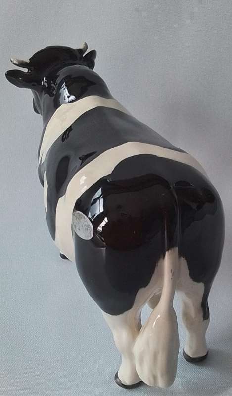 Beswick  -  Vintage porcelain  -  Bull  figure