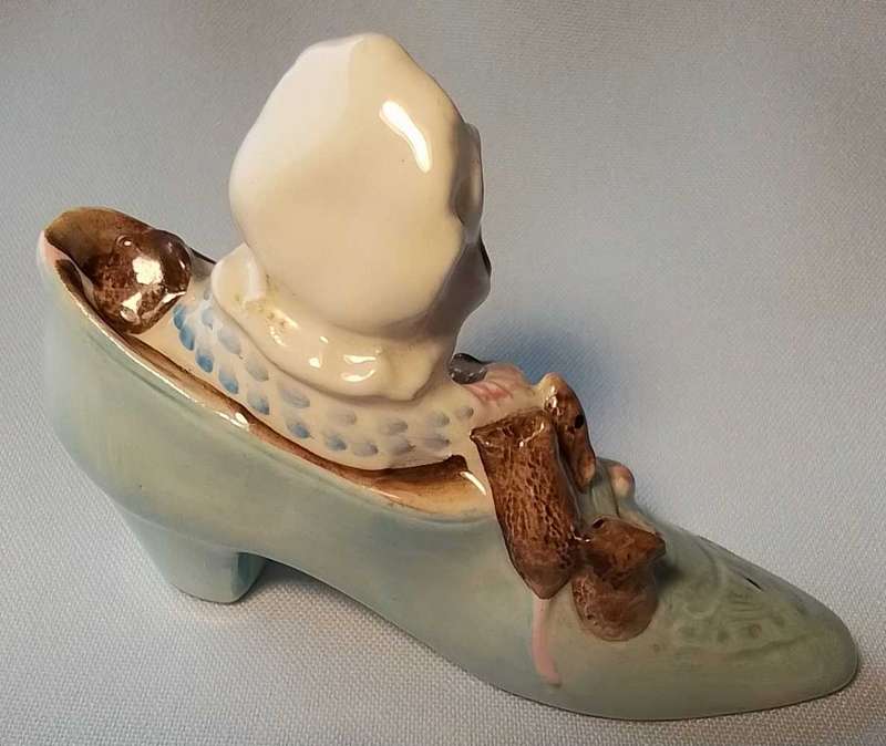Beswick  Beatrix  Potter  - The Old Woman who lived in a Shoe