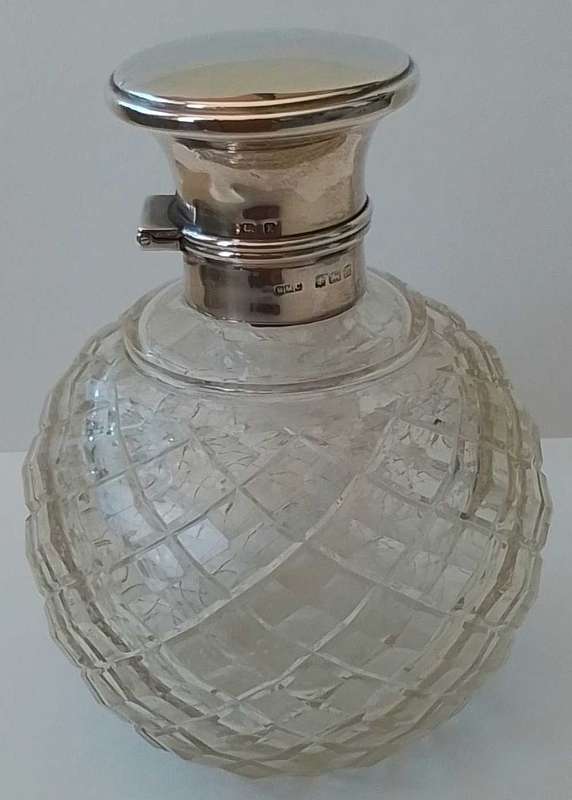 Birmingham  1922  -  Silver Top Perfume Bottle  [P6]