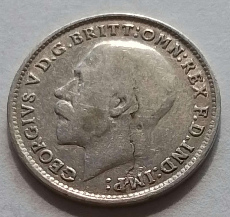 1914  -  British   3  Pence  Coin   [C109]